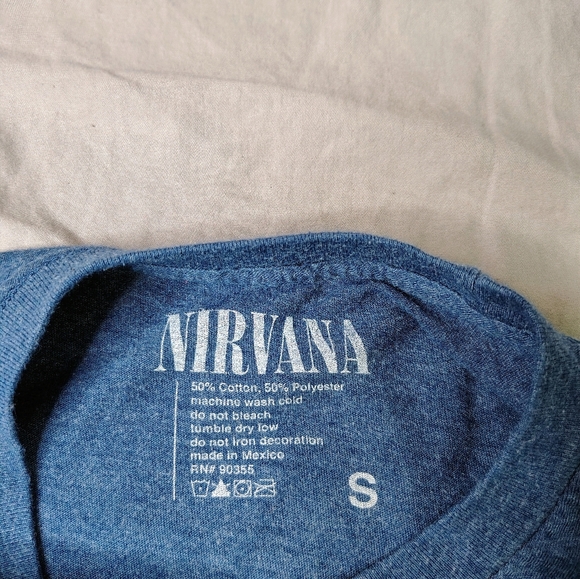 Nirvana Band Shirt Size Small Blue Big Logo Short Sleeve Crewneck Licensed Tee - Picture 5 of 10